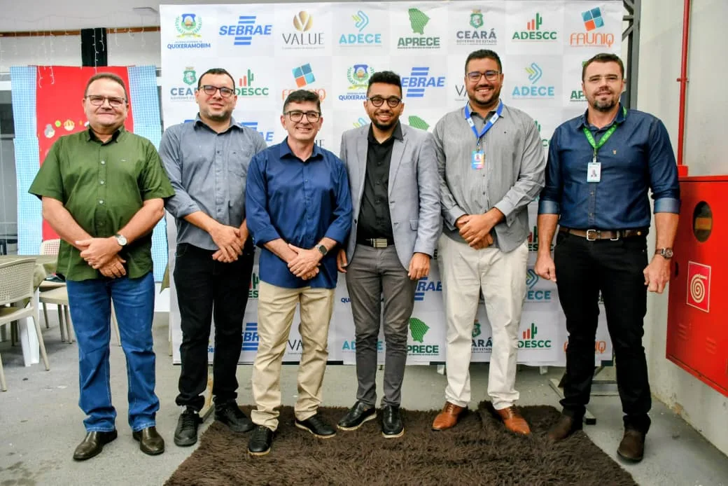 Francisco Almir — Vice-Presidente de Administração e Finanças da FAEQ e integrante da ADESCC; Anderson Gonçalves — Analista de Negócios no Sebrae Ceará; Willyans Matos — Diretor Financeiro da ADESCC; André Ricardo — Diretor-Presidente da ADESCC; Cleverson Carlos — Gerente do Sebrae Sertão Central; e João Paulo — Diretor-Geral do IFCE Boa Viagem
