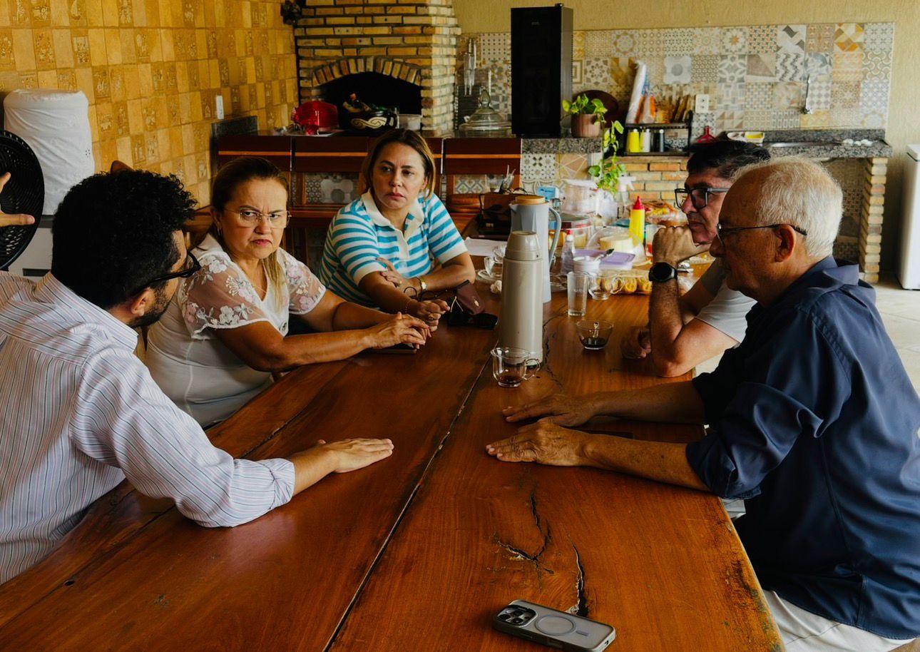 Reunião de trabalho entre a ADESCC e a gestão municipal de Senador Pompeu para definir a estrutura organizacional e a articulação institucional do II Seminário Conectando o Sertão.