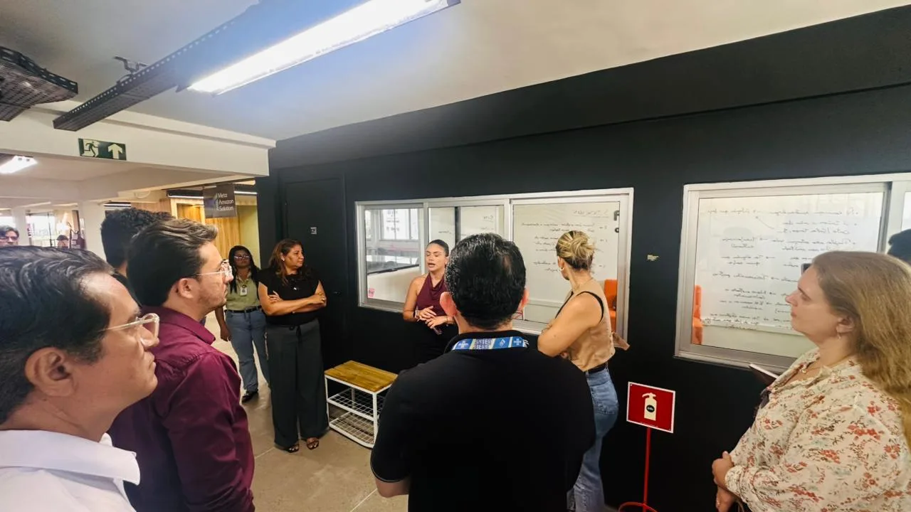 Workshop e dinâmica com a comitiva